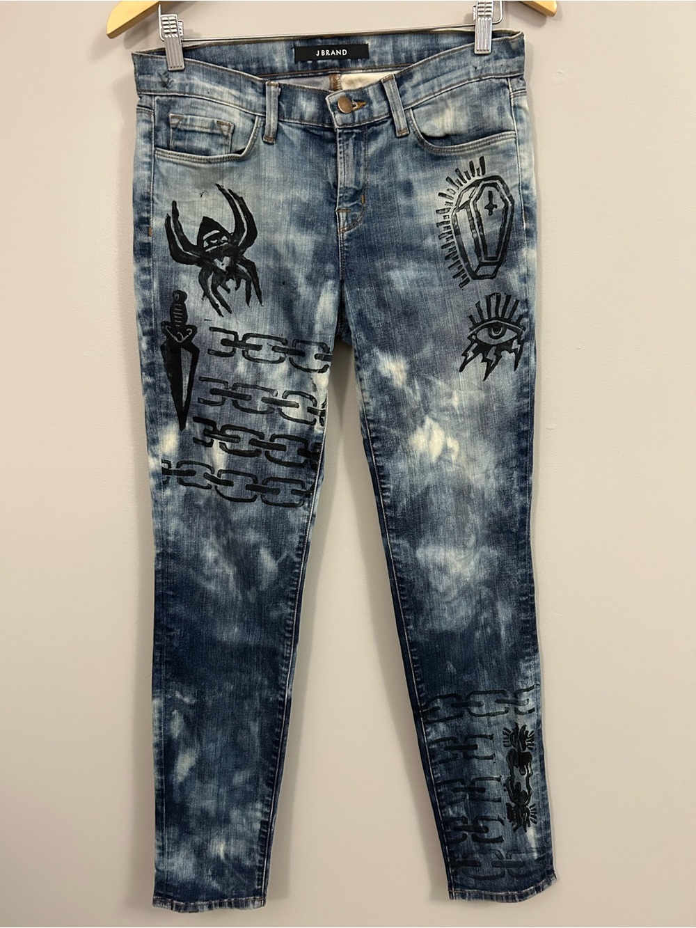 J Brand Blue Tie-Dye Skinny Jeans with Black Graphic Details Size 28